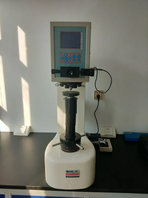 Твердомер Бринелля/Роквелла
